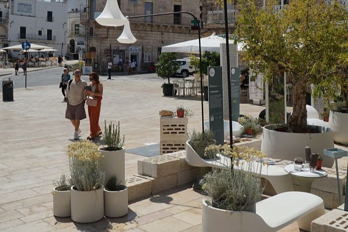 vasi Acaya e City al Design Weekend di Ostuni 2025