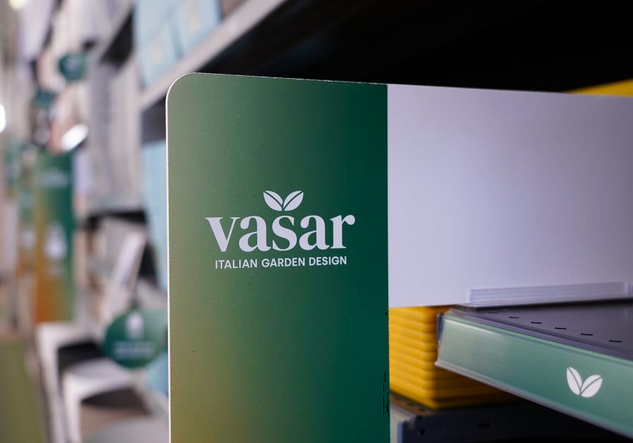 assortimento outdoor vasar in negozio